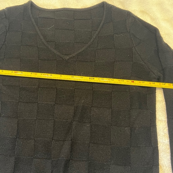 V Neck Sweater - Black - Picture 2 of 5